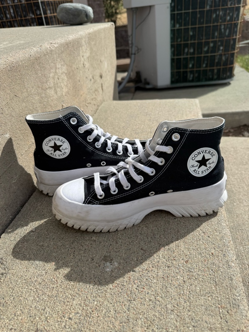 Women’s Converse Platform (size 9.5)